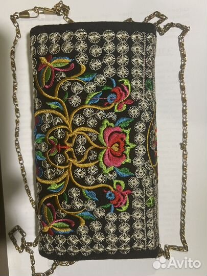 Клатч с вышивкой