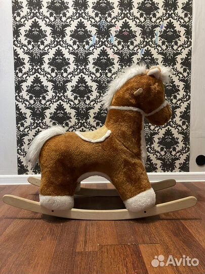 Детская качалка лошадь