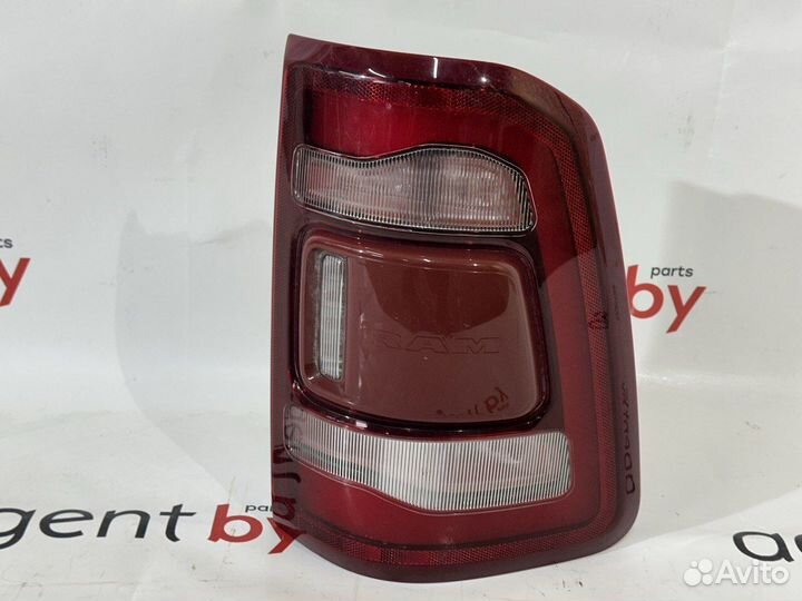 Фонарь задний правый Dodge RAM 1500 2019+