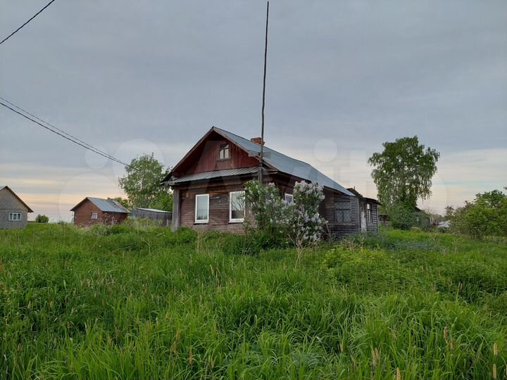 Дом 32,5 м² на участке 9 сот.