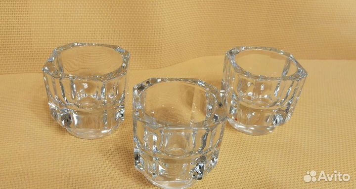 Набор подсвечников стеклянных из 3 штук