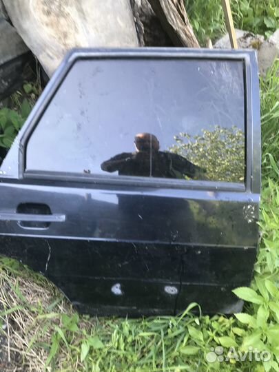 Задняя дверь ваз 2115