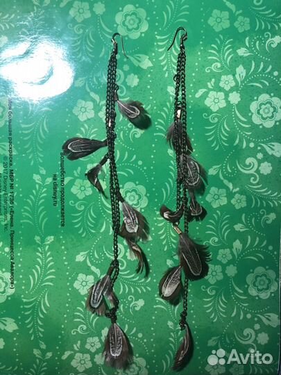 Серьги с перьями