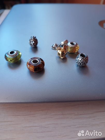 Украшение шарм