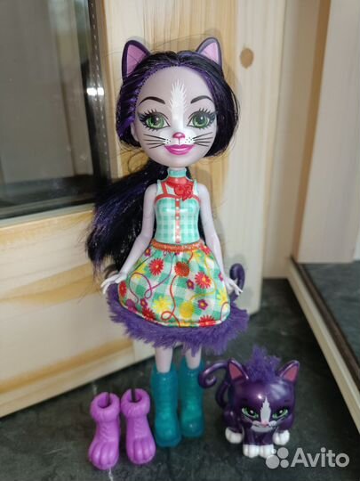 Куклы enchantimals разные