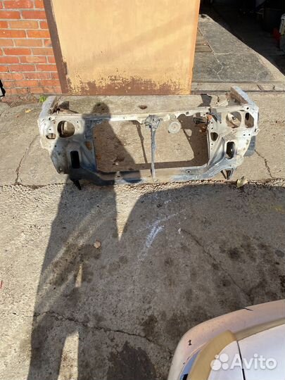 Рамка радиатора, телевизор Toyota vista sv30