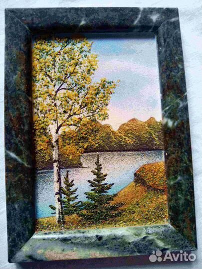 Панно из камня