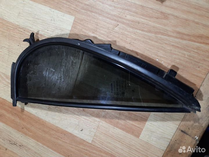 Форточка двери задней L G8 Toyota Hilux