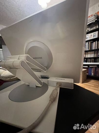 Монитор samsung SyncMaster 970P