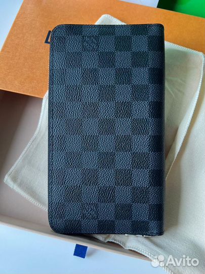 Louis vuitton портмоне