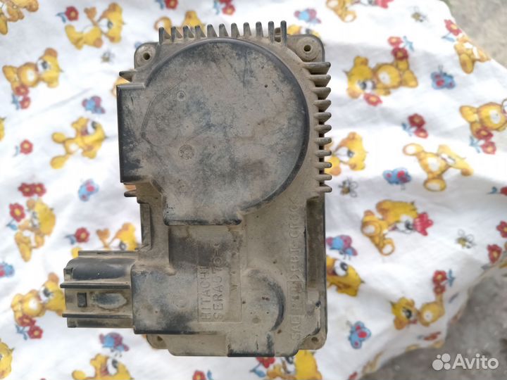 Дроссельная заслонка. Ниссан Санни