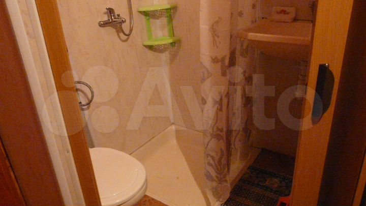 Комната 15 м² в 1-к., 1/2 эт.