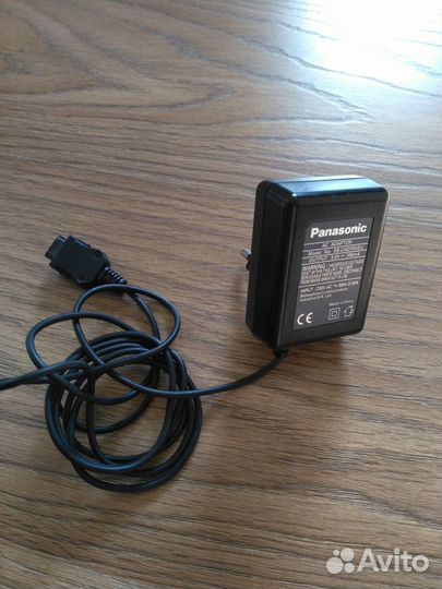 Зарядное устройство адаптер EB-CAD70VEU Panasonic