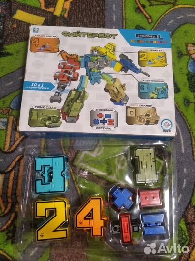 Игрушка Робот / трансформер из цифр
