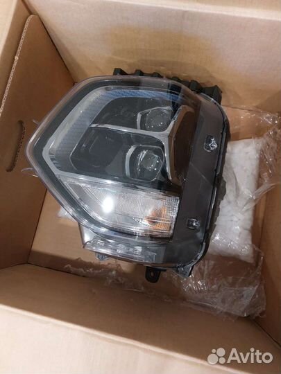 Фара LED Hyundai Santa Fe 4