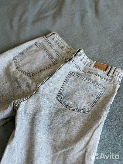 Джинсы женские рваные