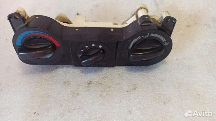 Блок управления печкой Mitsubishi Galant 7