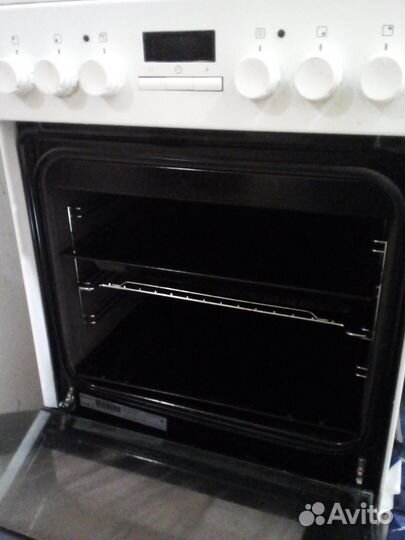 Плита электрическая стеклокерамика Electrolux