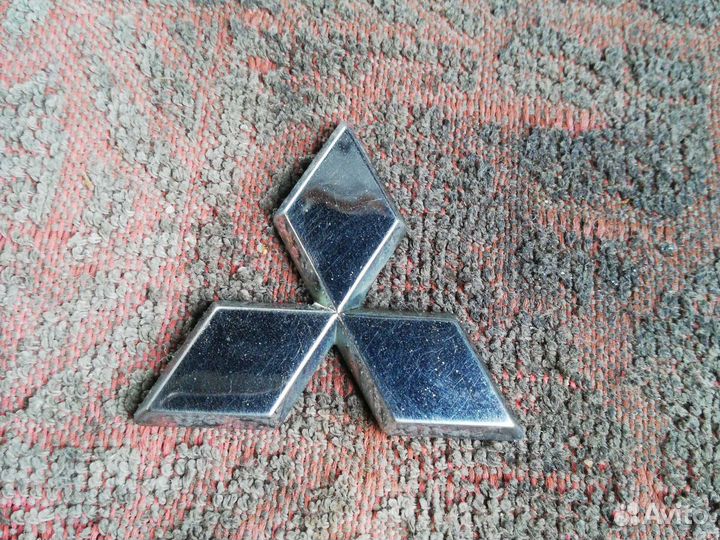 Значок Митсубиси