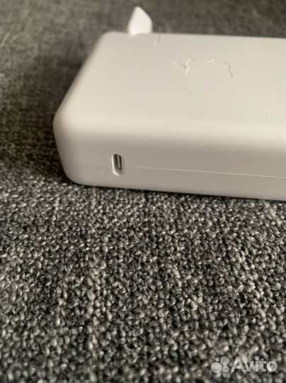 Зарядное устройство Apple 140w Power USB-C