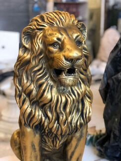 Скульптура льва Королевский