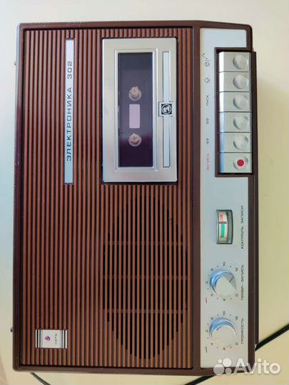 Кассетный магнитофон Электроника 302 + 2 кассеты