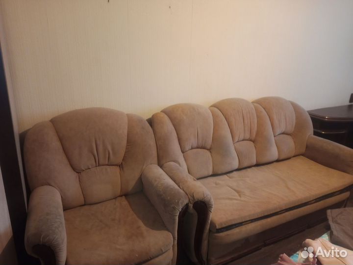 Диван, два кресла,тумба под телевизор