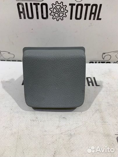 Пепельница Renault Symbol K7JA700 2005