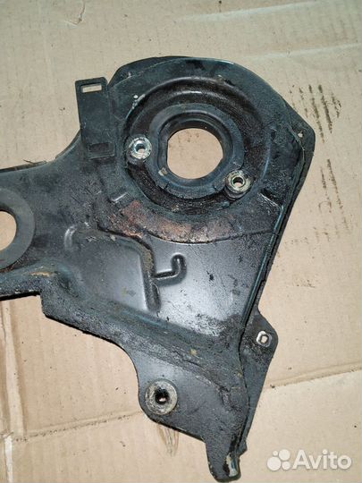 Крышка ремня грм задняя Toyota Camry XV10 3vzfe