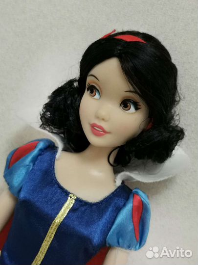 Белоснежка кукла новая. из 7 гномов Disney