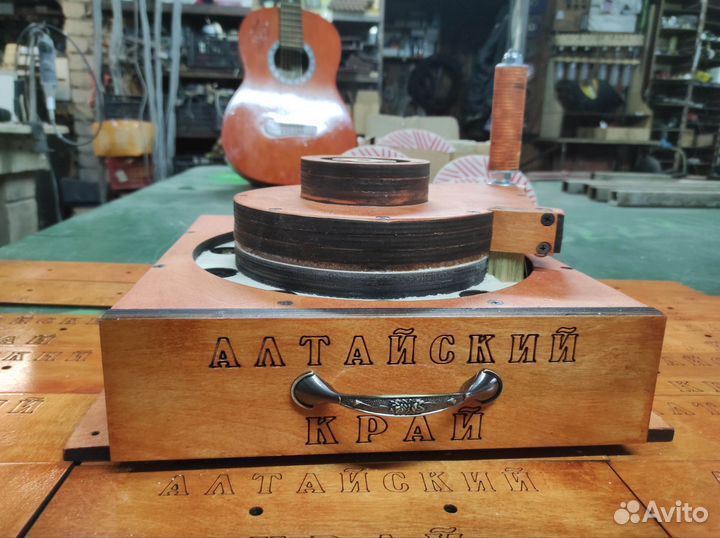 Мельница для зерна ручная жерновая домашняя