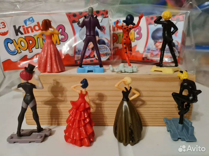 Леди баг киндер 2022 два разных набора