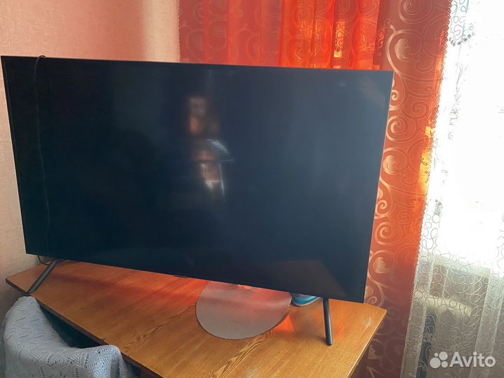 Телевизор Samsung UE49NU7100U б/у
