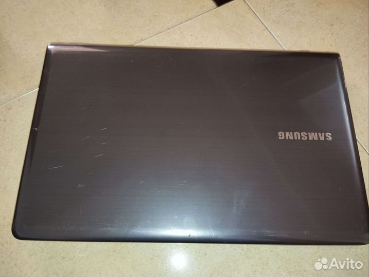 Ноутбук Samsung 