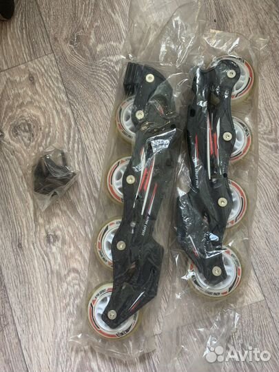 Роликовые коньки (хокейные)