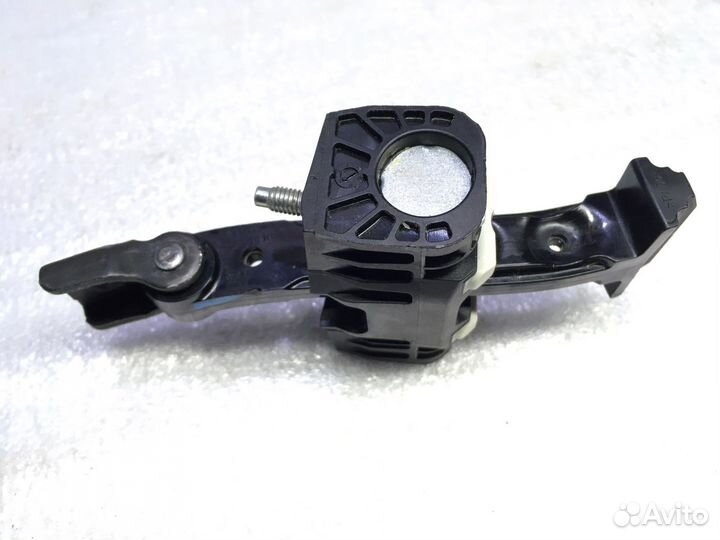 Ограничитель двери лада гранта передний левый