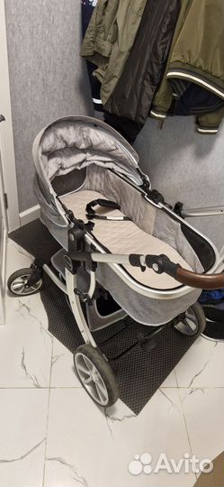 Коляска 3 в 1 с автолюлькой
