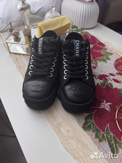 Кроссовки Chanel твид