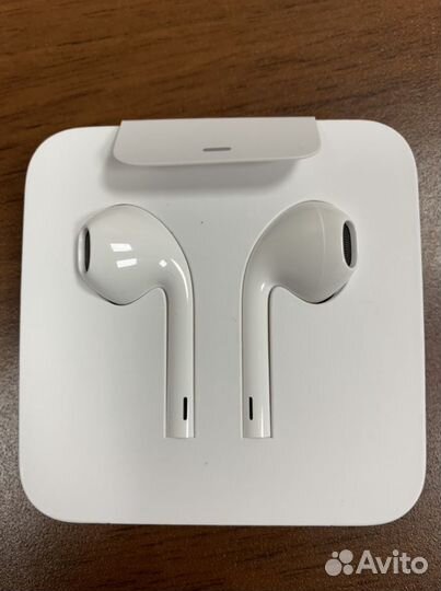 Наушники Apple EarPods проводные