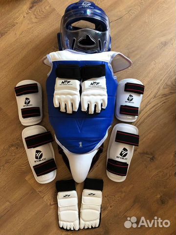 Защита и форма для Тхэквондо