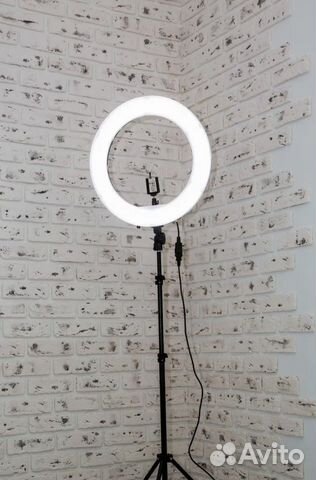 Кольцевая лампа со штативом