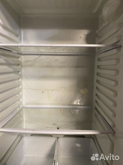 Холодильник indesit
