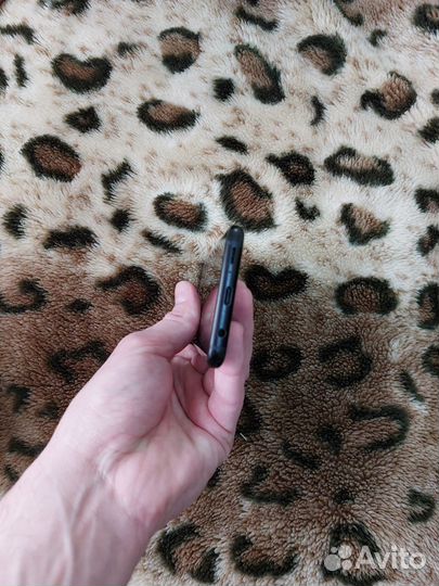 Samsung Galaxy S9, 4/64 ГБ