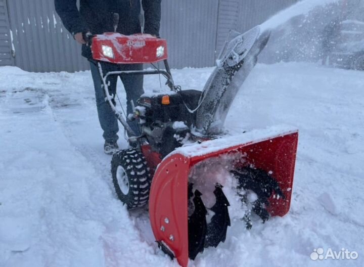Снегоуборщик бензиновый power