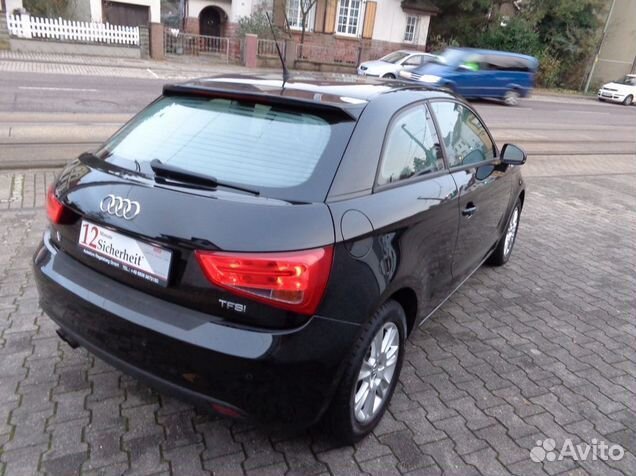 В разборе Audi A1 2012