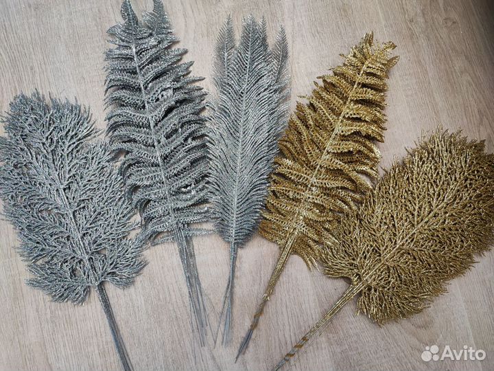 Новогодний декор ветки с блестками