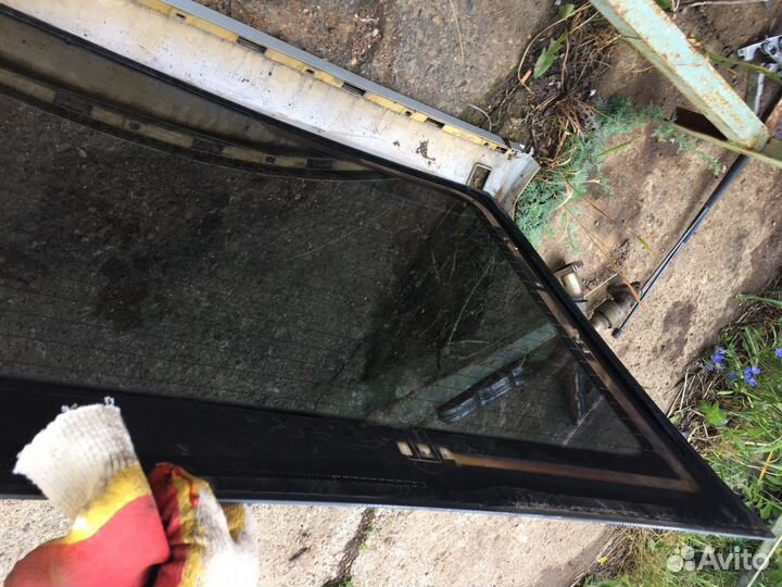 W204 заднее стекло