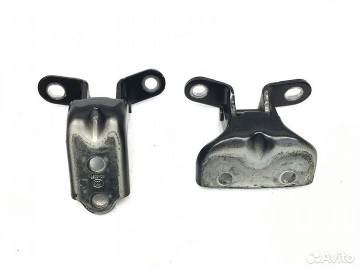 Петля двери задняя правая Kia Optima 3 седан 2.4