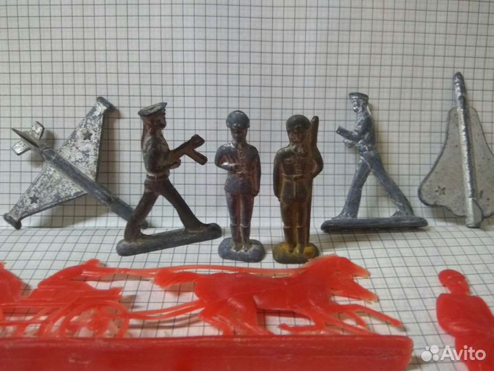 Оловянные солдатики и пластмассовые,ссср