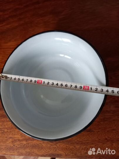 Универсальная большая тарелка эмалированная